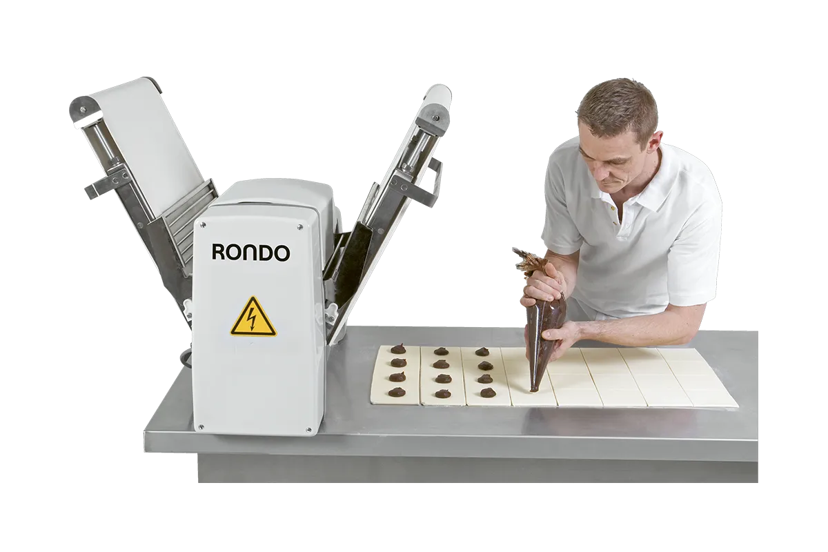 Ausrollmaschine Rondo-Econorm 4000 als Arbeitssituation